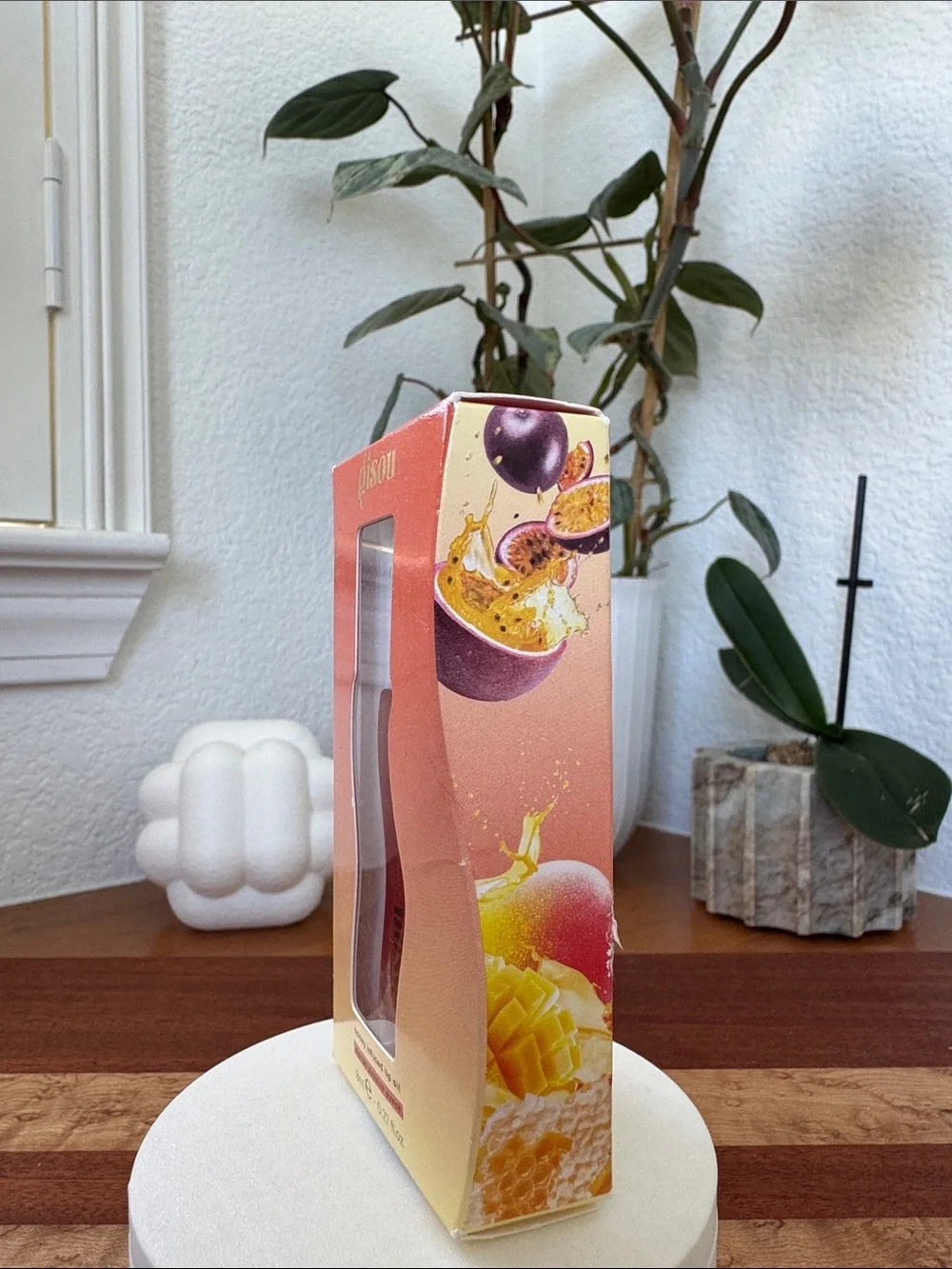 Gisou Honey-Infused Lip Oil — mango passion punch Nourishing Gloss